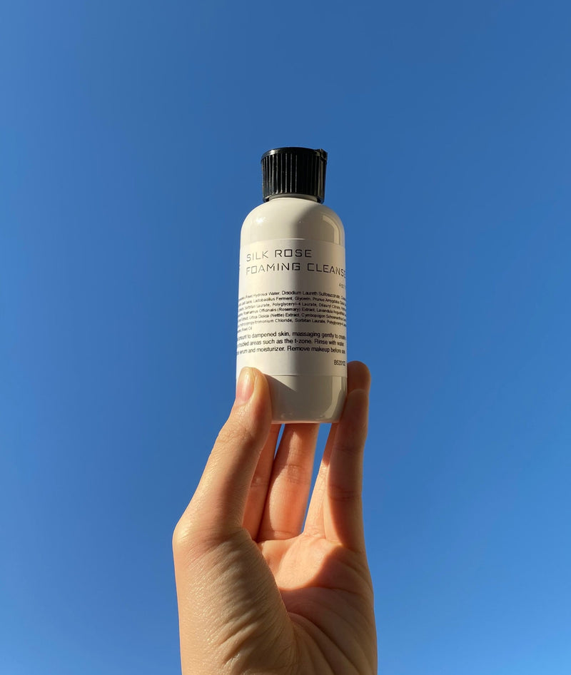 Silk Rose Foaming Cleanser 4 oz.．蠶絲玫瑰潔面泡沫 4 oz.